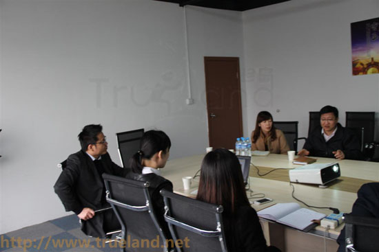 珍島電商事業(yè)部與虹口區(qū)商委召開(kāi)對(duì)接會(huì)議