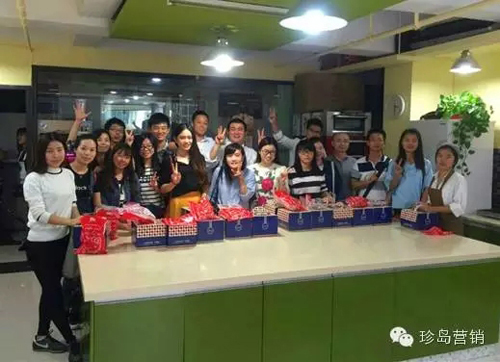 珍島十月生日會(huì)壽星合影