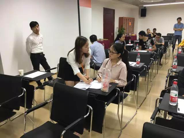 “企業(yè)未來·信譽(yù)先行”——珍島攜手百度召開V認(rèn)證華東推介會